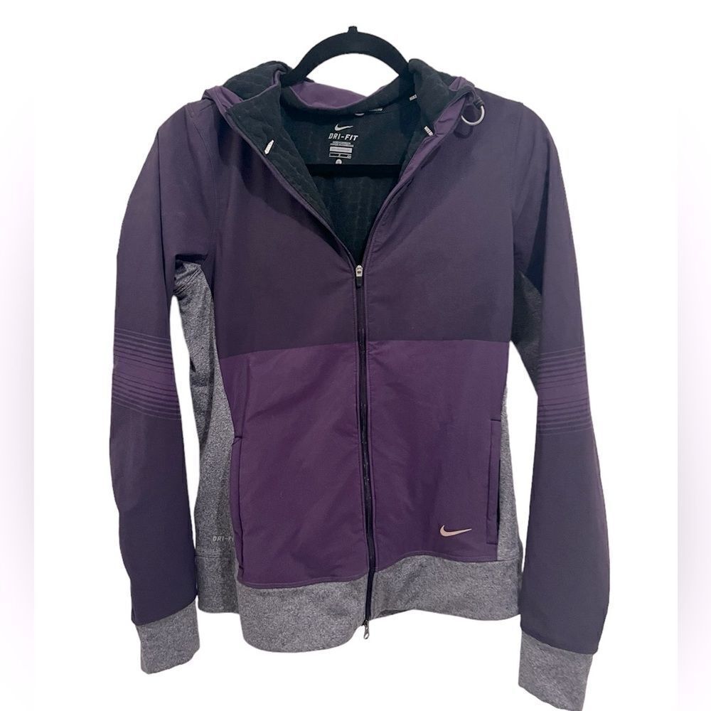 Nike fitted running jacket